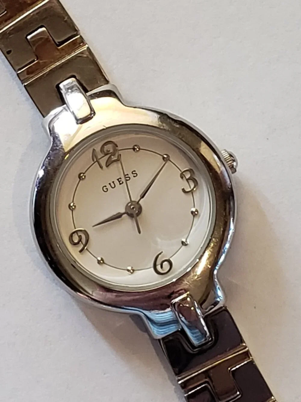 GUESS Two Tone Quartz Gold Silver Band White Face Easy to Read Ladies Watch